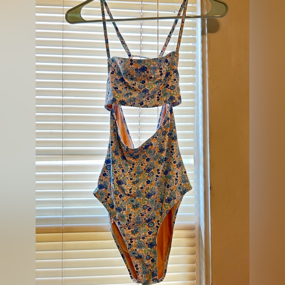 Floral full swimsuit